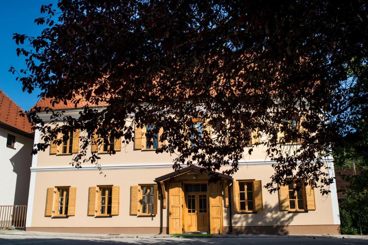 Vila Viktorija Brod na Kupi Exterior photo